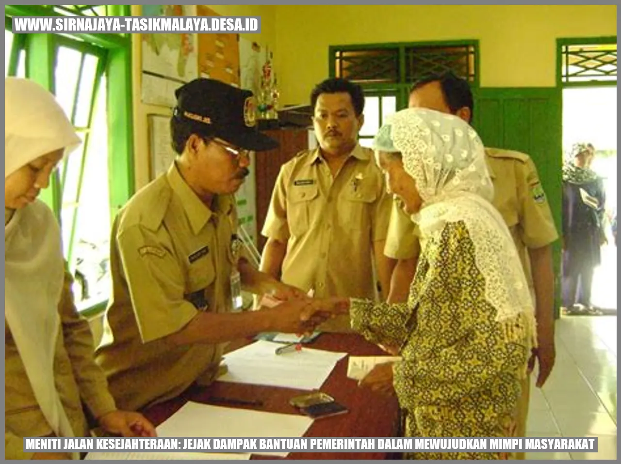 Meniti Jalan Kesejahteraan: Jejak Dampak Bantuan Pemerintah dalam Mewujudkan Mimpi Masyarakat