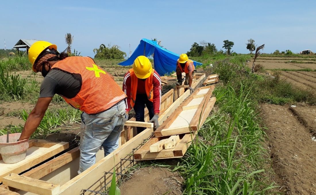 Pengembangan Infrastruktur Pertanian: Bantuan Sarana Produksi sebagai Fondasi Pertumbuhan Ekonomi Desa