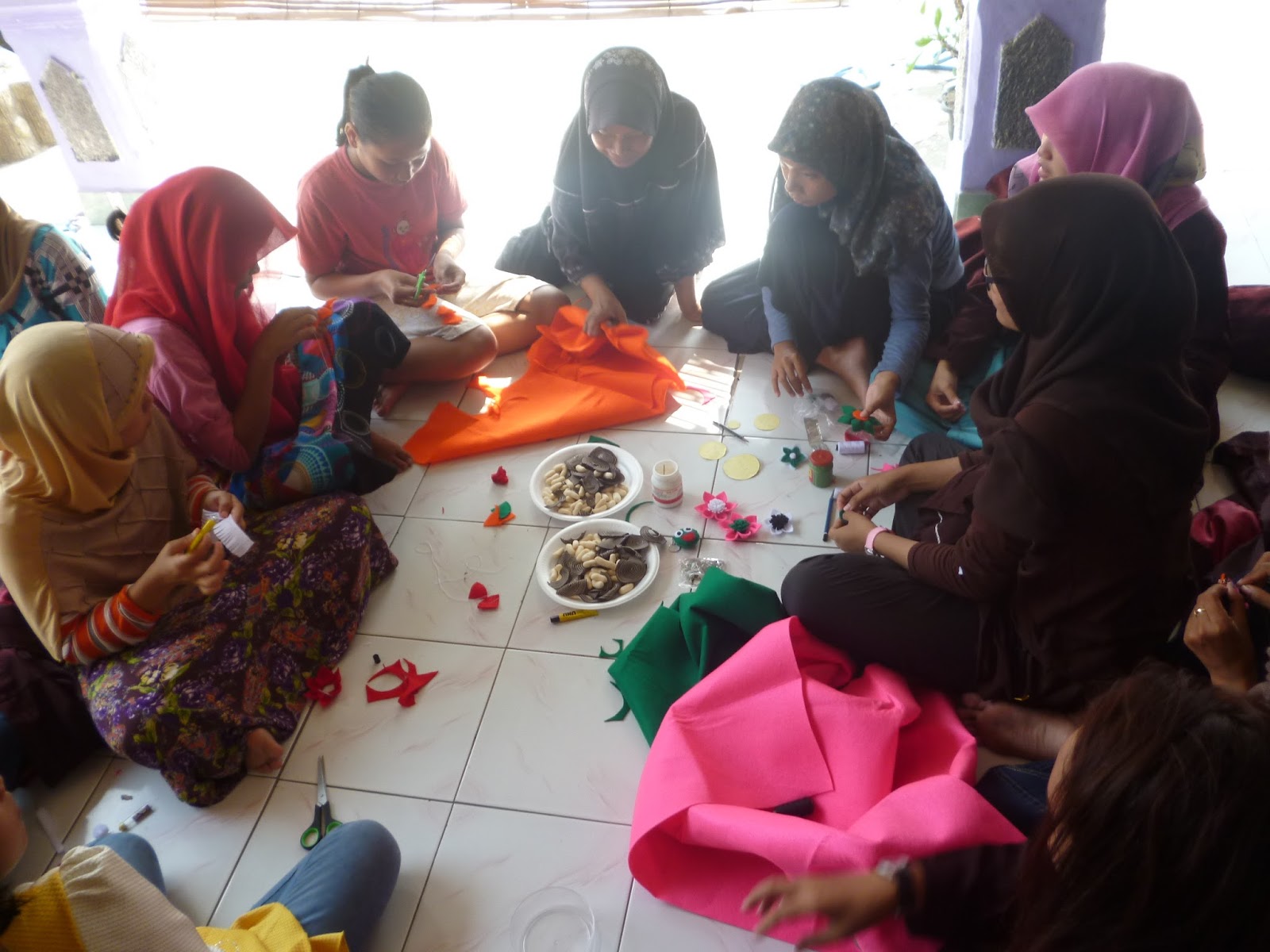 Meningkatkan Kompetensi Warga Desa Papayan Melalui Pelatihan Keterampilan: Membangun Kemandirian Ekonomi