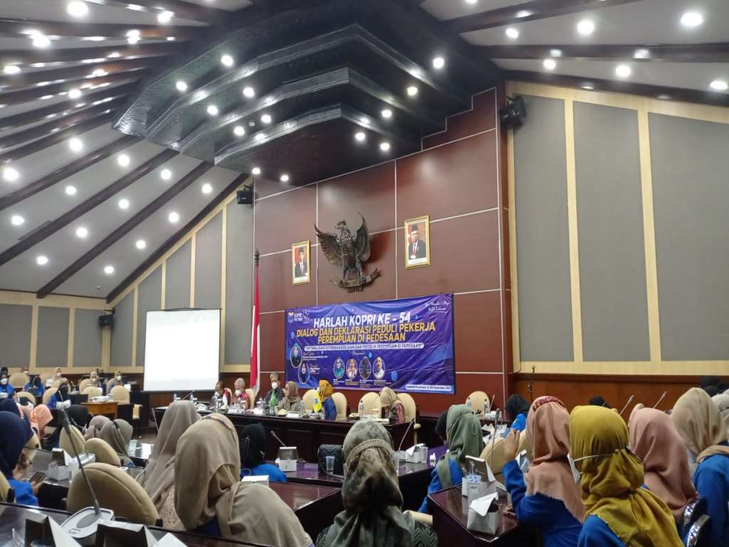 Mengoptimalkan Peran Perempuan Desa Papayan dalam Pendidikan Lingkungan: Memperkuat Kesetaraan Gender dan Kelestarian Alam